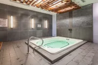 Modern Downtown Apartments - Hot Springs