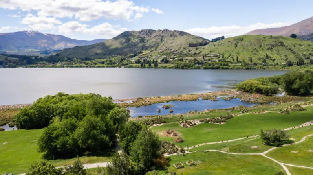 The Cottages on Lake Hayes Hotels in Lake Hayes
