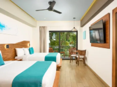 Cristalino Lagoon Front Hotel, Restaurant & Spa Hoteles en Bacalar