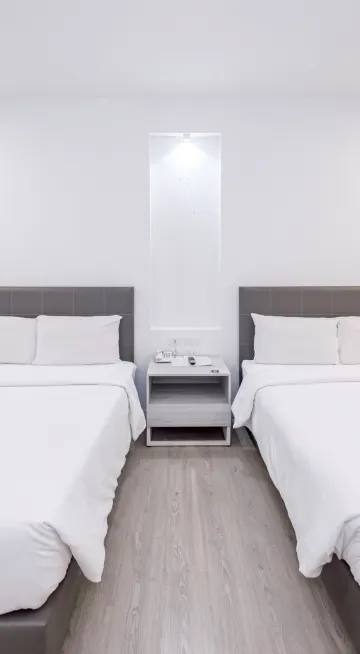 ห้องดีลักซ์ควีน (2 เตียง)