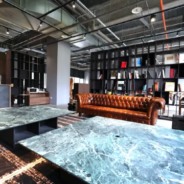 AKA Hotel