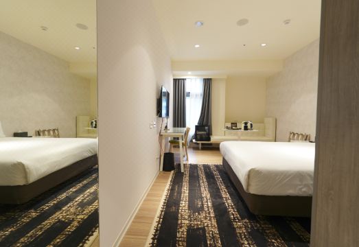 Aka 호텔 로비 공간