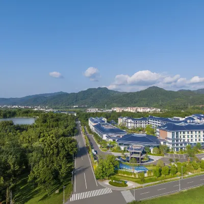 PULLMAN TAIZHOU SHENXIANJU Hotels near Xianju White Pagoda Artificial Lake