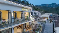 Jiuhuashan jiushanminsuB&B (Shenshenbaodian Branch) - ที่มีที่จอดรถ