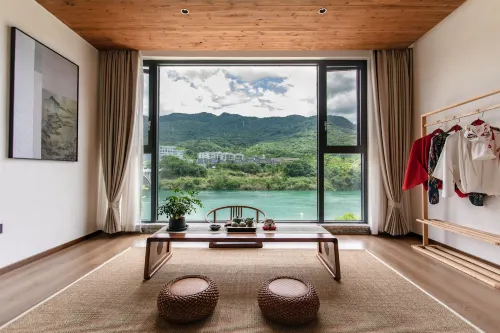 TingChan Hotel