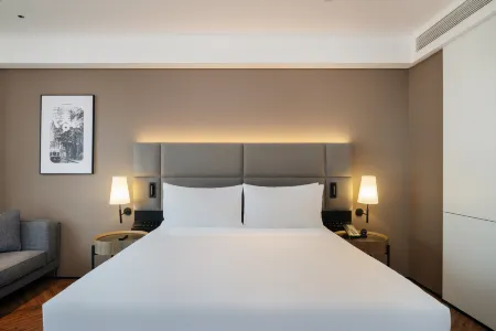 RIHA intl Hotel Отели рядом с достопримечательностью «Парк Северного озера Чанчунь»