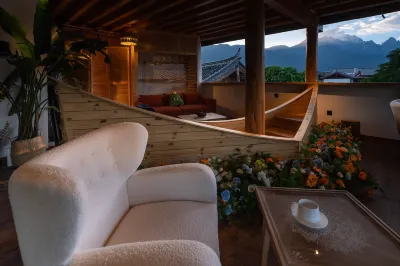 L·S｜Snow Mountain Of Sunrise View Inn Hotels in Baisha old town/FOLIDAY Town Lijiang Mediterranean Resort