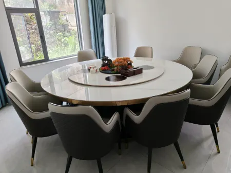 Ningnan Baiheju Hotel