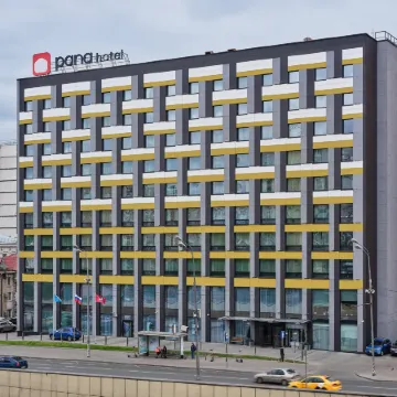 PANA Hotel Москва (ex. Холидей Инн Экспресс) Отели рядом с достопримечательностью ««Халяль»»