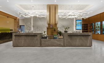 Redboer International Hotel along the River