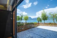 Lugu Lake Wangshu·Muhu Hotel Hotel dekat Lugu Lake's Goddess Bay