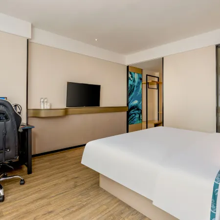 Lingjie E-sports Homestay (Beihai Hepu High-Speed Railway Station)