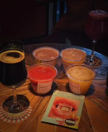 HÉONIC HOTEL & SUITES - Exclusive 2-3 Bedroom Family Suites+Curated Itineraries+Cat Coffee Photos