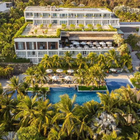 The Cliff Resort & Residences