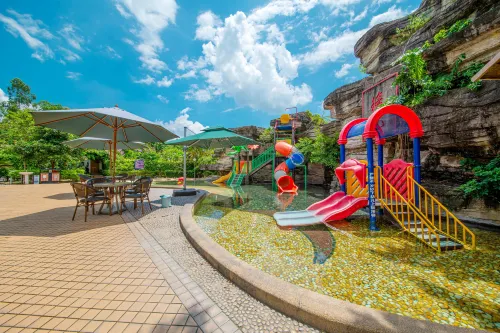 Shunyi Oriental baipenhu Hot Spring Hotel (Huizhou Huidong Baipenzhu store) Отели в г. Хуэйдун