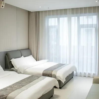Yanji Chengguang Hotel (Wanda Plaza) Hotels near Yanbian Museum