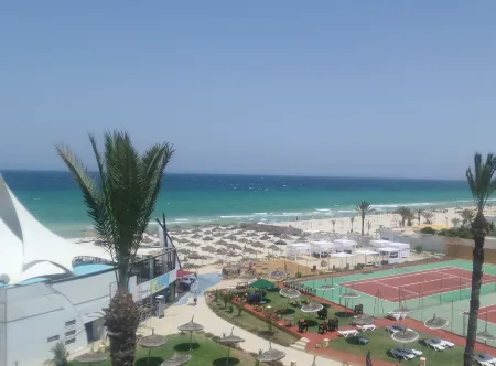 Hotel Marabout - Families and Couples Only