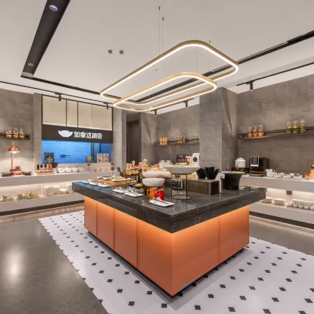 Homeinn Plus Hotel (Yangzhou University China Grand Canal Museum)