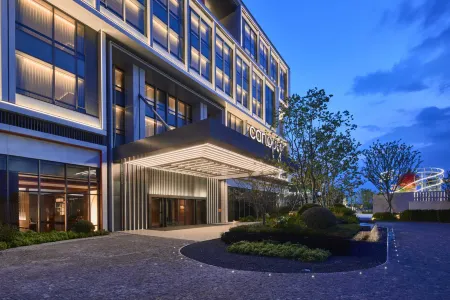 Canopy by Hilton Shanghai Belfry Plaza Отели рядом с достопримечательностью «Zhujingzhen»