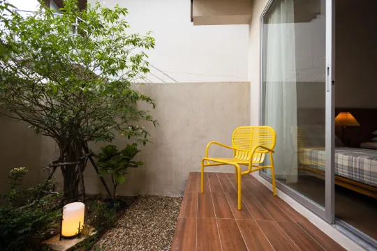 ห้องดีลักซ์มีวิวสวนหย่อม