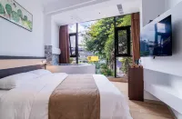 Linzi Courtyard Homestay