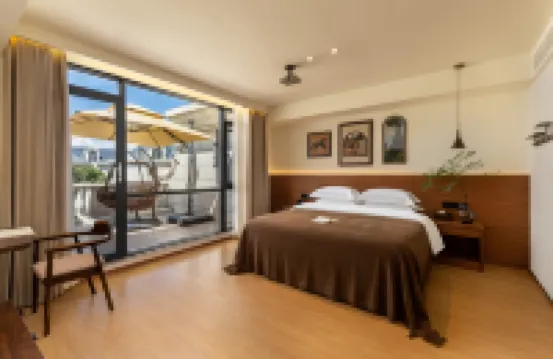 Lake·Villa雲湖畔別院（昆明滇池海埂大壩店） 鄰近雲南民族村的酒店