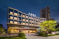 Crystal Hotel Dongguan Huangjiang Hotell i Huangjiangzhen