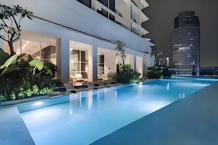 KLCC Quill Residences by Avery【Located in the City Center+10 mins walk to Twin Towers+Infinity pool】 Отели рядом с достопримечательностью «Таман Ботани Римба Илму - Юниверсити Малайя»