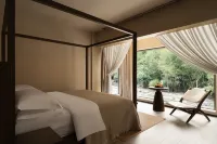 Jiuzhaigou · Mistshroud Mountains & Sunset Glow Snowscape · Sukoon Village - balcone