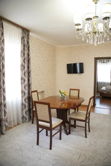 Sultan Beibarys Отели рядом с достопримечательностью «Евразийский национальный университет, факультет социальных наук»