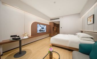 Gladden Hotel (Fenggang Town)
