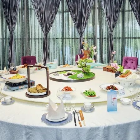Freeland Jinglun Hotel
