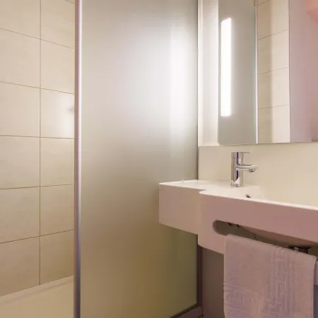 B&B Hôtel Clermont Ferrand Nord Riom