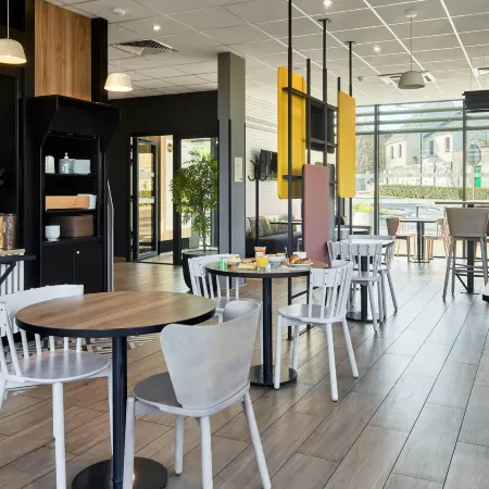B&B Hôtel Igny Palaiseau