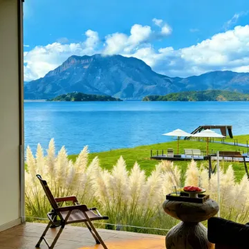 Lugu Zen Views · Enci Retreat (Daluoshui Village)