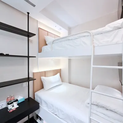Aura Hotel Purvis Hotels near Raffles Hotel Arcade