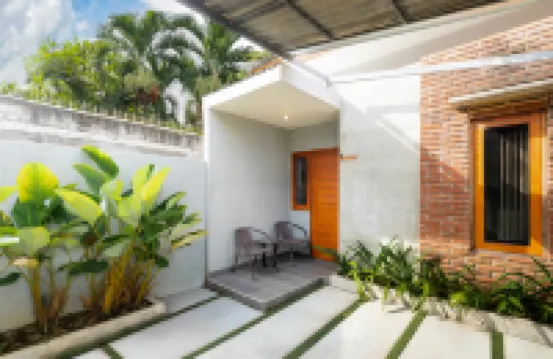Dewandi Guesthouse Hotel dekat Pantai Pengembak