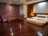 โรงแรมล้านนา ออเรียนทัล แม่โจ้