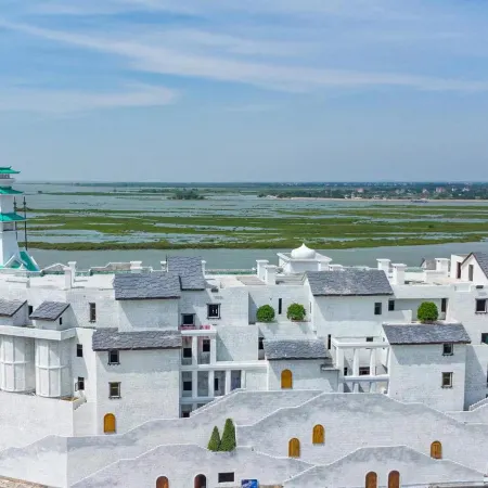 Haiyuewan B&B in the first port of Haisi