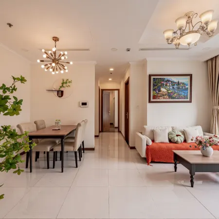 Nest365 Apartment - Vinhomes Landmark 81 Area Отели рядом с достопримечательностью «Небоскреб Landmark 81»