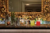 WorldHotel Casati 18 - С баром