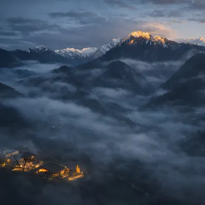 Nine Peaks Hotels near Jiuzhai Paradise