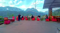 Jinxiu Fairyland Mountaintop b&B