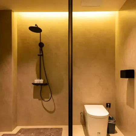 Twelve Bays Hanging Pool & Art Hotel (Huangguoshu Waterfall Scenic Area Branch)