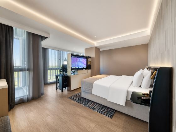 Yuyue Esports Hotel (Wuxi Meihua Li Wuyue Water Street Branch)