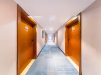 Heyi Hotel (Xining Daxin Street Night Market Central Square Branch) Hotel di Xining