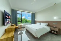 Anji Lezhuang Yashi Riverside Homestay Natural Swimming Pool | Family Vacation