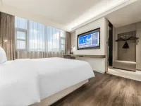 Yitel Heyi Hotel (Lanzhou Wanhui International Plaza Gansu Provincial Museum Store)) Hotels near Qilihe