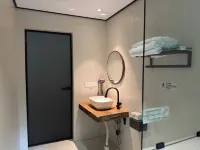 Mangshan Yao · Wangshan Jian Homestay - parking