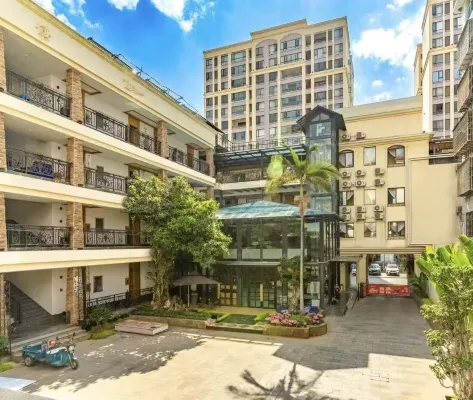Mengzi Hailun City Garden Hotel (Nanhu Park New World Pedestrian Street) - 3-Star